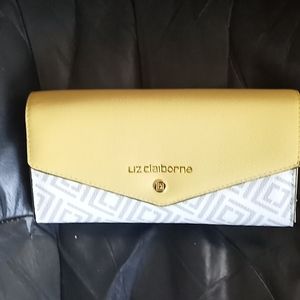 LIZ CLAIBORNE  WALLET